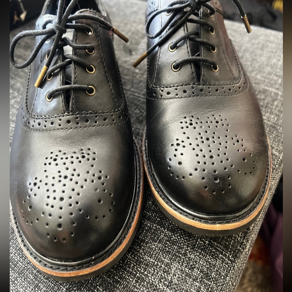 UGG Oxford brogue shoes - Picture 5 of 7